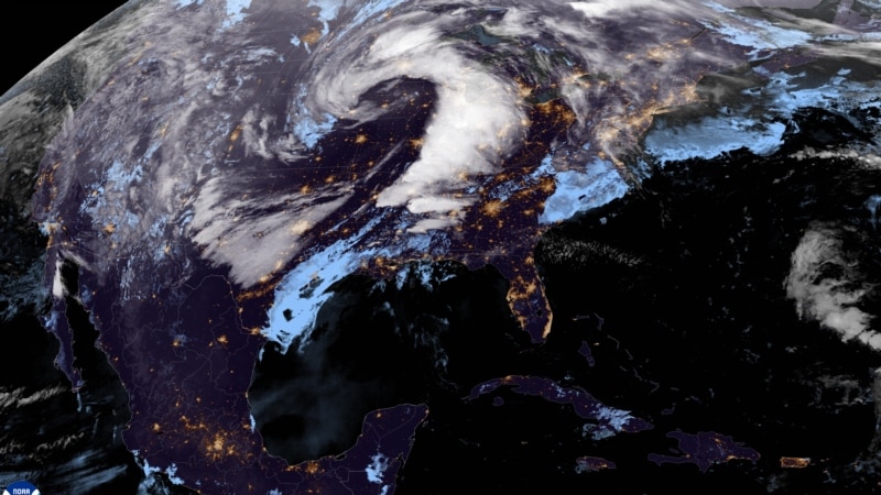 Forecasters warn of tornadoes in US in coming days