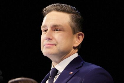 Canadian opposition leader tells Rogan 'fake refugees' are straining economy, must be dealt with lawfully