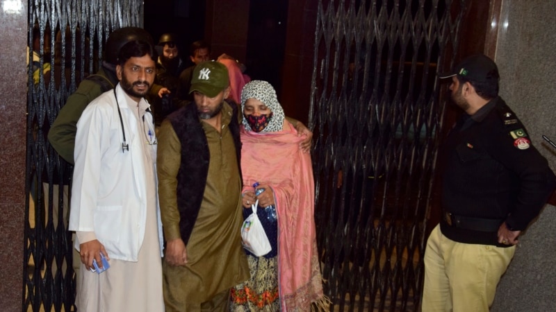 Pakistani military rescues nearly 200 passengers after train attack