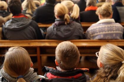 Pennsylvania church's viral policy welcoming 'loud' children prompts online debate
