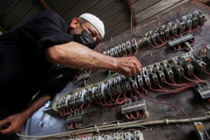 Trump administration ends Iraq's waiver to buy Iranian electricity