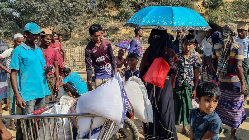 UN chief in Bangladesh to visit Rohingya camps as he pushes for aid