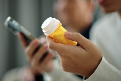 AI chatbots refilling psych meds sparks debate