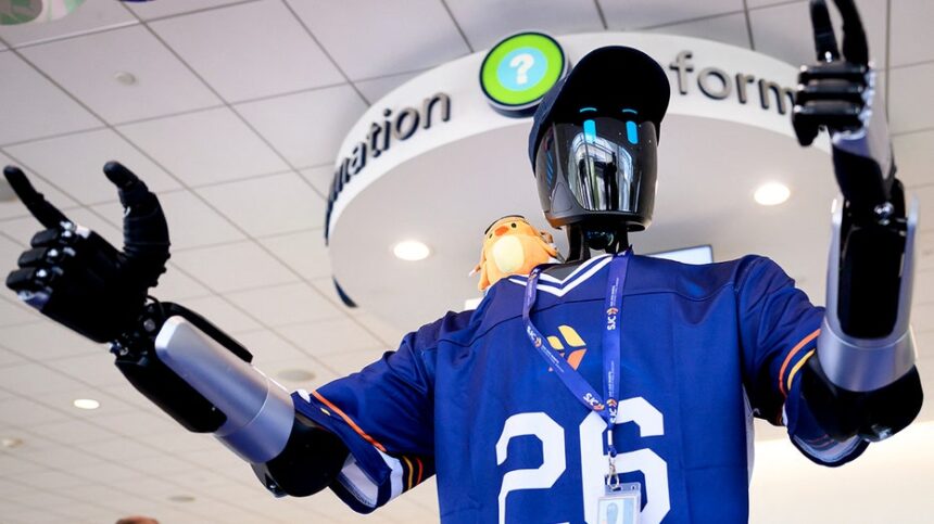 AI robot now helps travelers at San JosÃ© airport