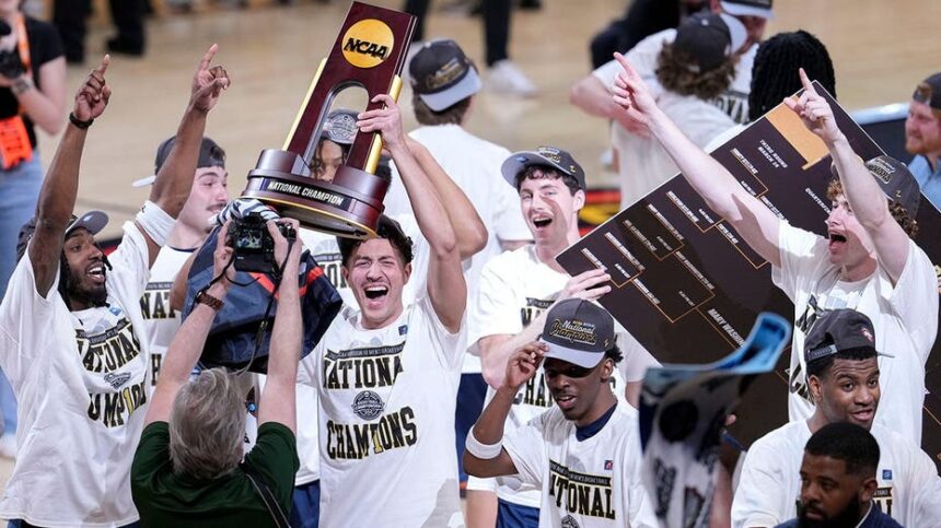 Division III national championship ends on wild buzzer-beater as Mary Washington wins first title