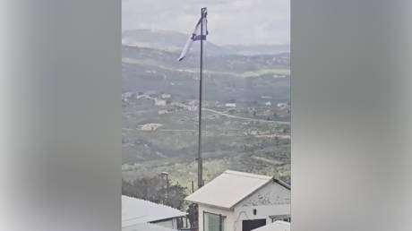 IDF plants flag near UN position, putting peacekeepers at risk  spokesman