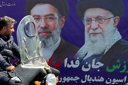 Iran could use detained Americans as sweetener in nuclear talks, ex-hostage envoy warns