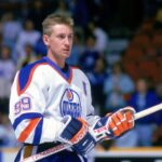 Wayne Gretzky's 1988 Stanley Cup Final jersey sells for $2.8M, setting an all-time hockey record