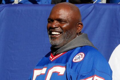 Bill Belichick reveals how NFL legend Lawrence Taylor could read plays by how scared opponents were of him