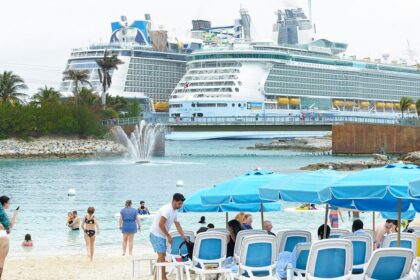 Disappointed cruise passengers erupt as alcohol ban affects major voyages