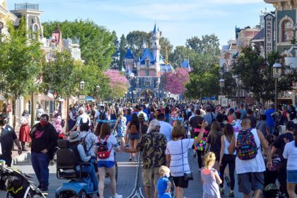 Disney wants to scan your face at the gate: Here's why