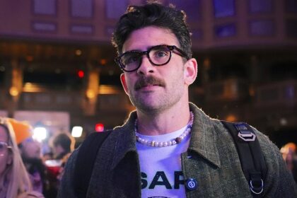 Hasan Piker defends pro-communist, anti-ICE Singham network activists as 'wonderful people'
