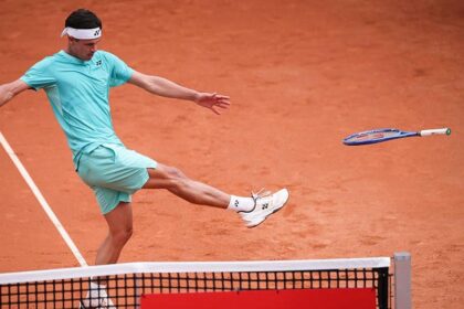 Tennis player Daniel Altmaier punts racket into crowd, shockingly avoids disqulification