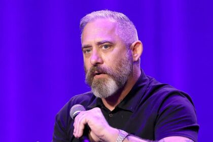 UFO expert warns mystery craft are outmaneuvering US military in restricted airspace