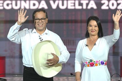 Pro-US conservative faces leftist in Peru's high-stakes presidential runoff
