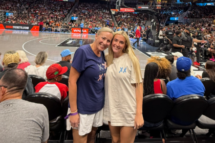 Mom and daughter told to cover up XX-XY T-shirts, say they were threatened with ejection at Fever-Dream game