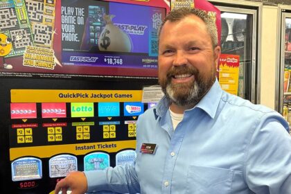 Small town buzzing over identity of its $1B Powerball winner: Like a murder mystery