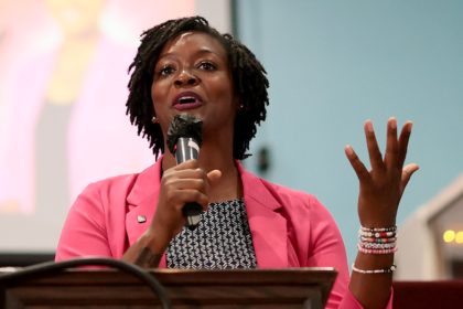 Surging Dem with DSA ties is 'either a bona-fide socialist, or she's not very smart': GOP rep