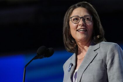 Top Dem group reveals new congressional targets in bid to flip House: 'Proven fighters'