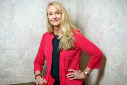US Olympic hero Nancy Hogshead launches petition calling for WNBA to restrict gender eligibility