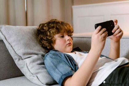 MARK HALPERIN: Social media damaged a generation. Are we about to let AI do the same?